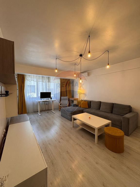 Apartament cu 2 camere de închiriat în zona Metalurgiei...