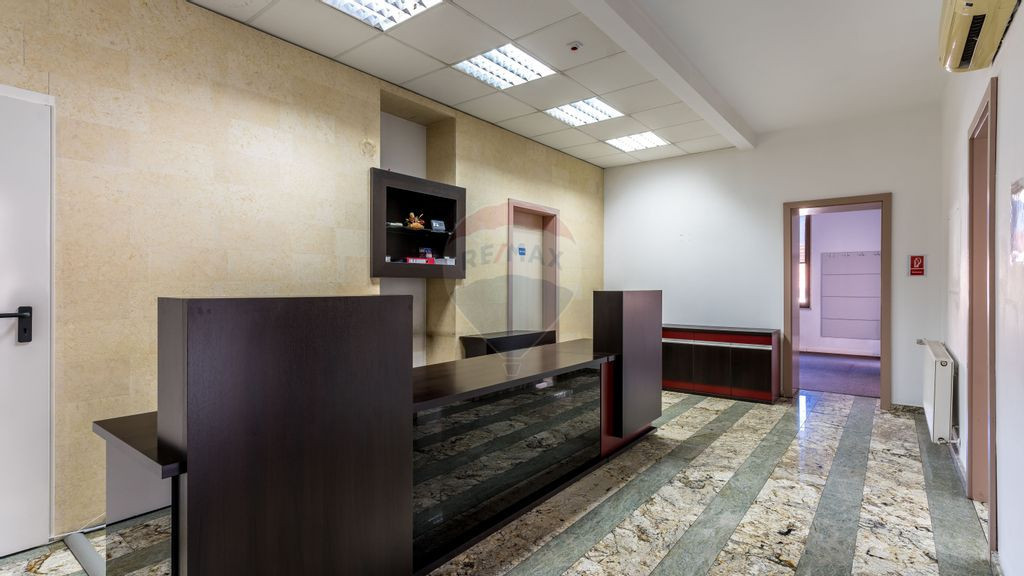 Spațiu de birouri de 754.6mp de închiriat în zona Andr...