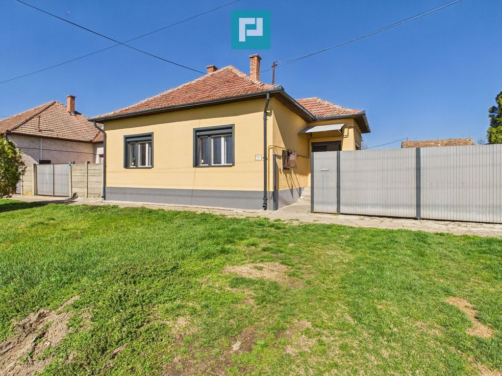 Casă cu 3 camere lângă frontiera Turnu