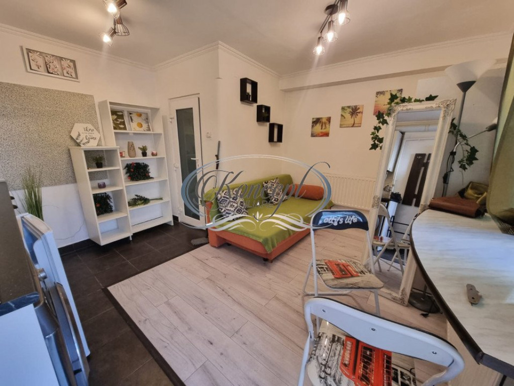 Garsoniera in zona Centrala