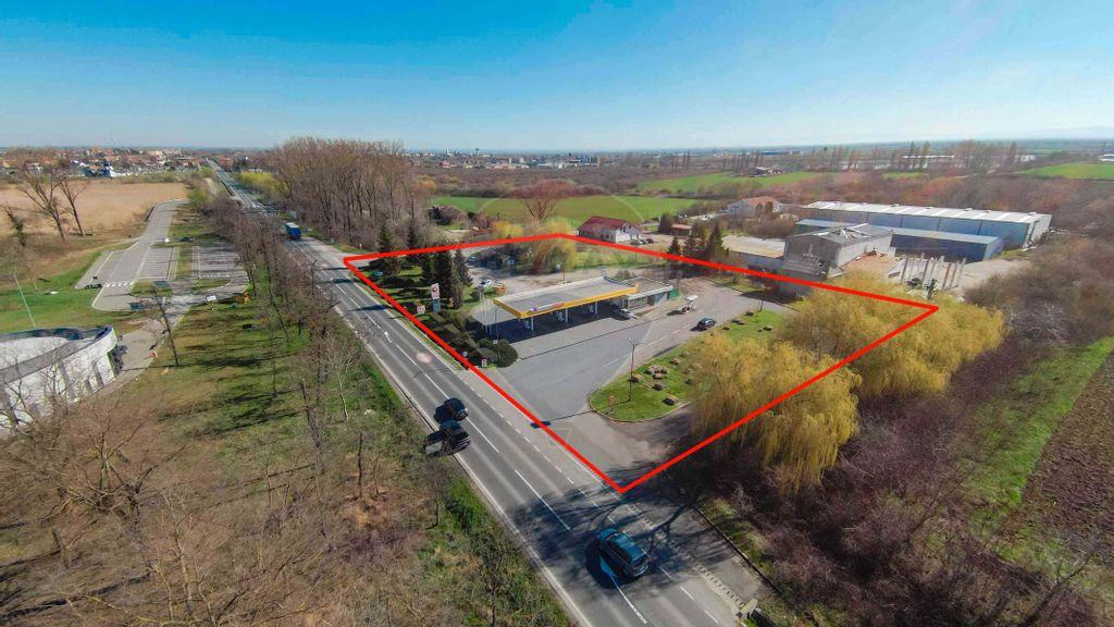 Benzinărie-Stație Carburant, de Vânzare în Salonta E671