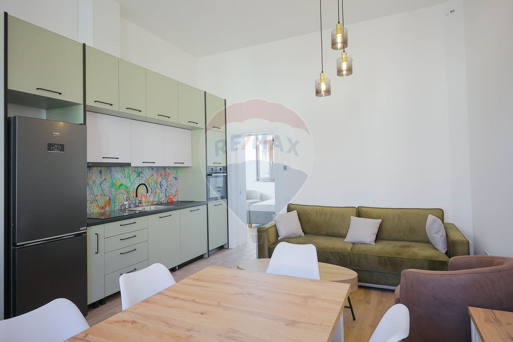 De vânzare 2 apartamente complet renovate Ultracentral
