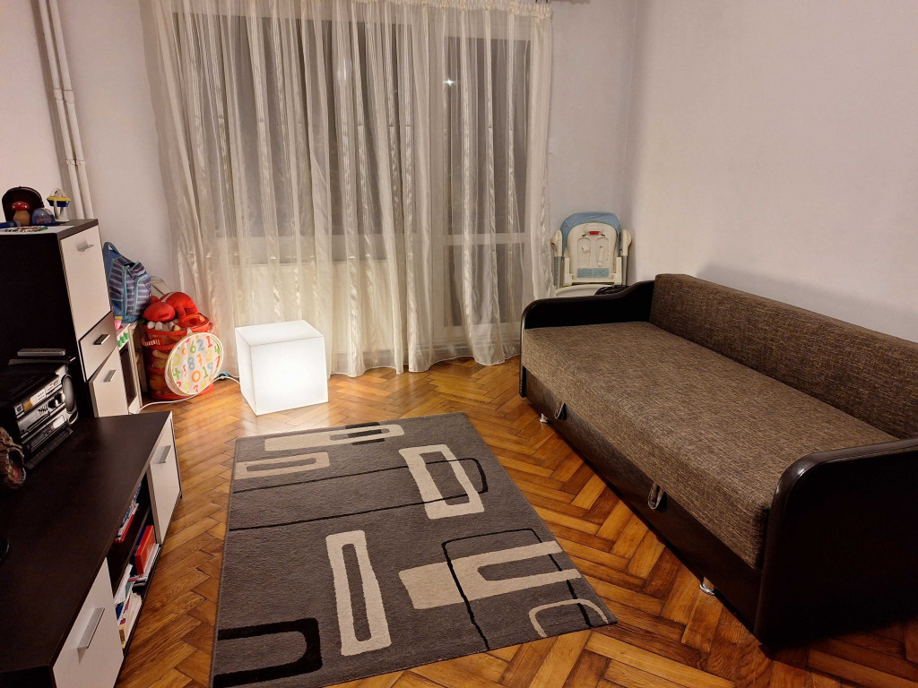 GARSONIERA ASTRA PIATA