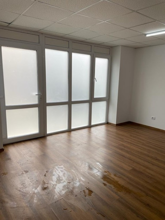 Spatiu 30 mp, Banat, 350 euro