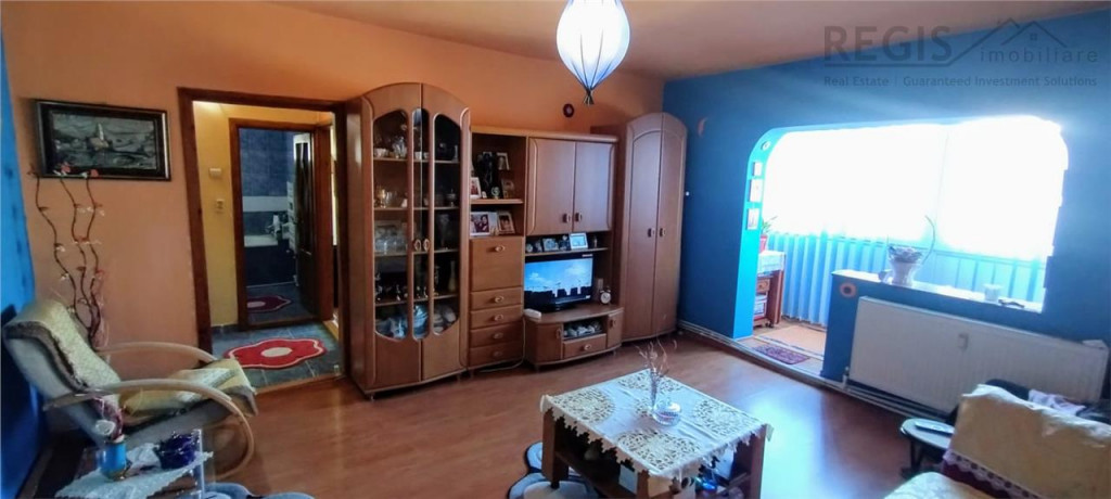 Apartament 2 camere semidecomandat str. Independentei