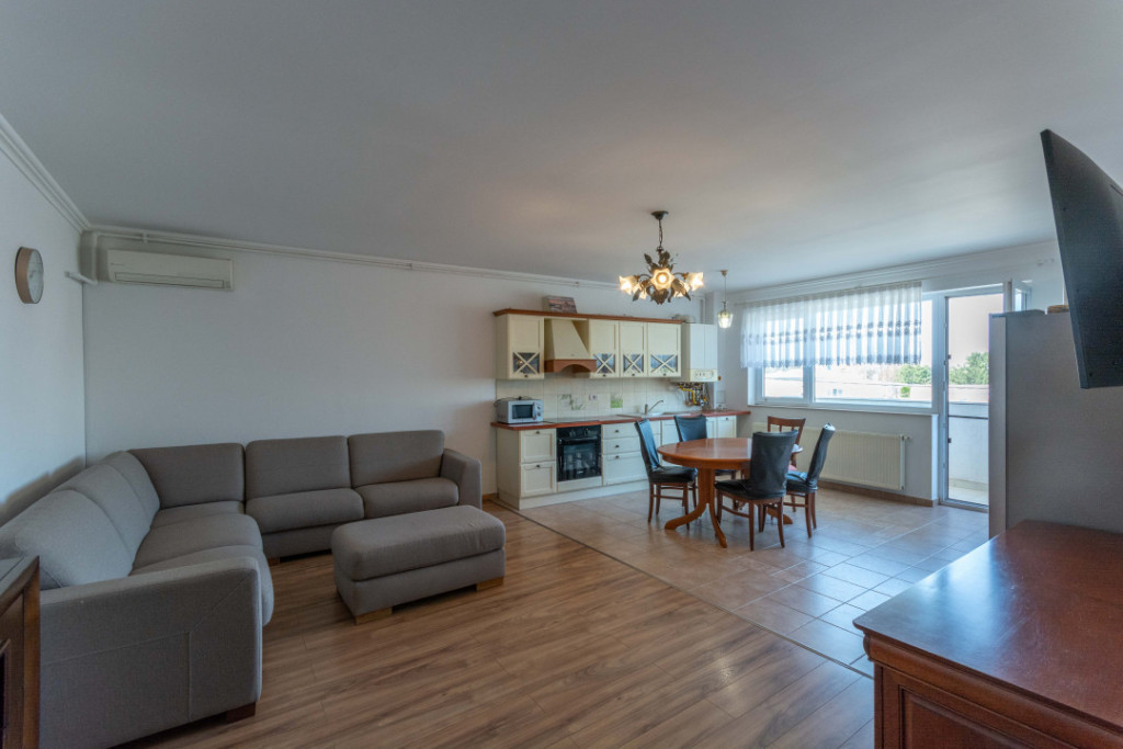 A3C bloc 2014, 98 mp utili, etaj 2 - la 3 minute de Parc Pan