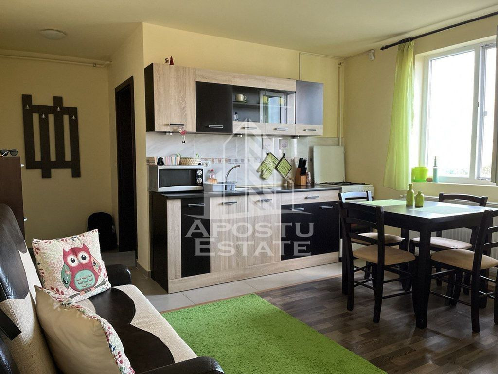 Apartament 2 camere, centrala proprie, zona Giroc