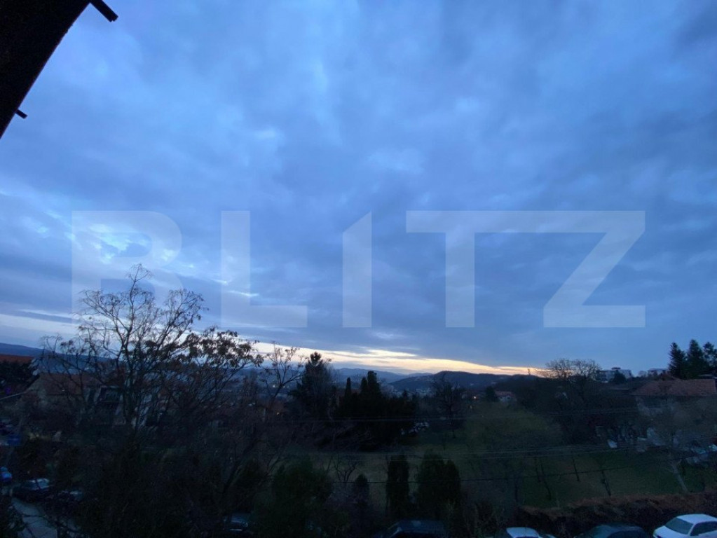 Apartament 3 camere, 2 bai, balcon cu view, de 66,24 mp, zon