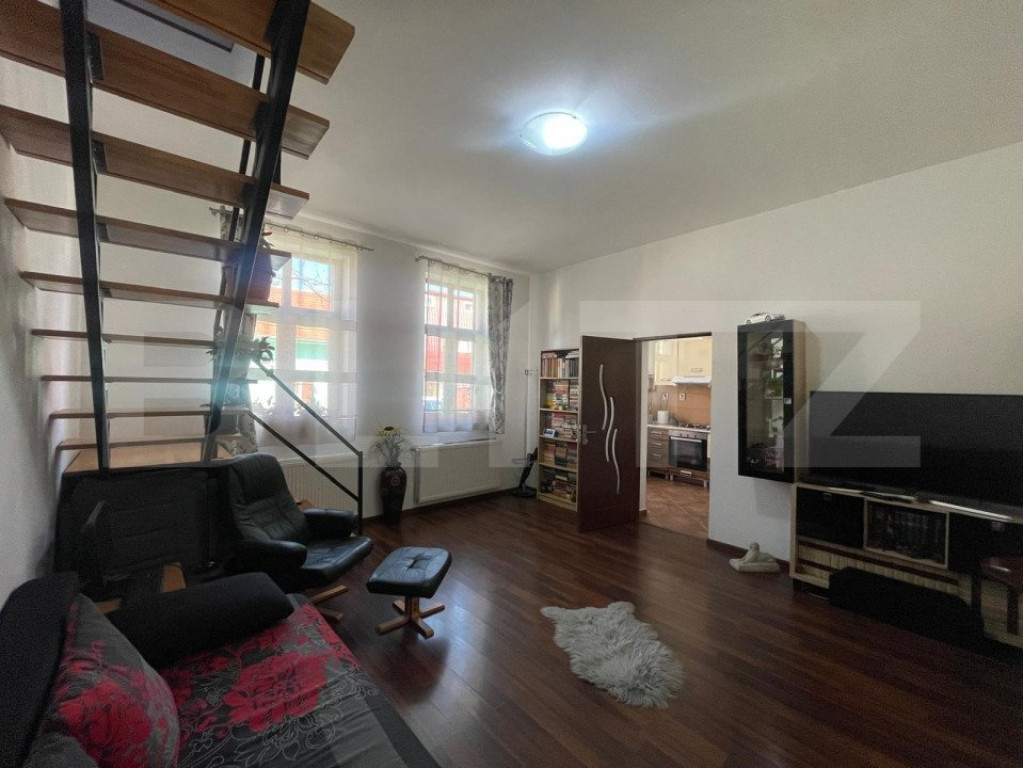 Casa moderna, la standard NZEB, 800 mp teren, Sopor