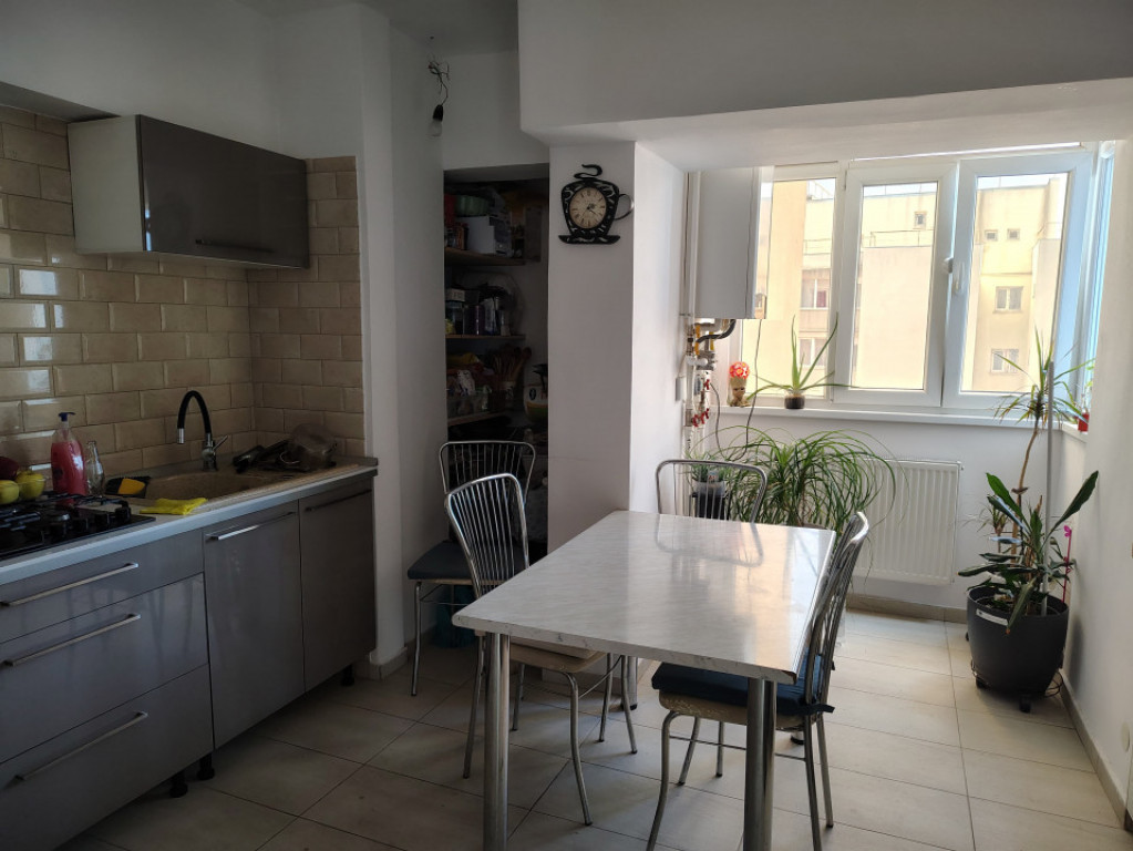 Mosilor 4 camere centrala proprie