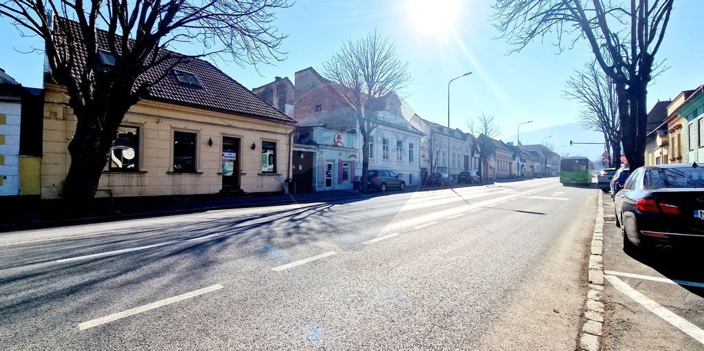 Imobil de închiriat în zona Brașovul Vechi, strada Lungă