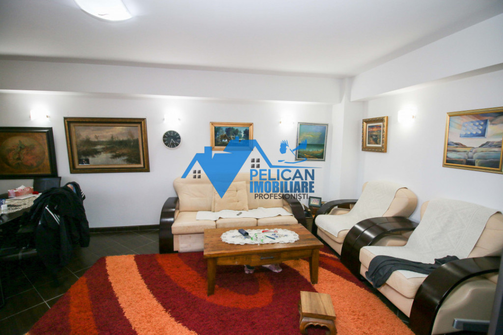 Mircea Voda, 2 camere, ETAJ 1, centrala, loc de parcare