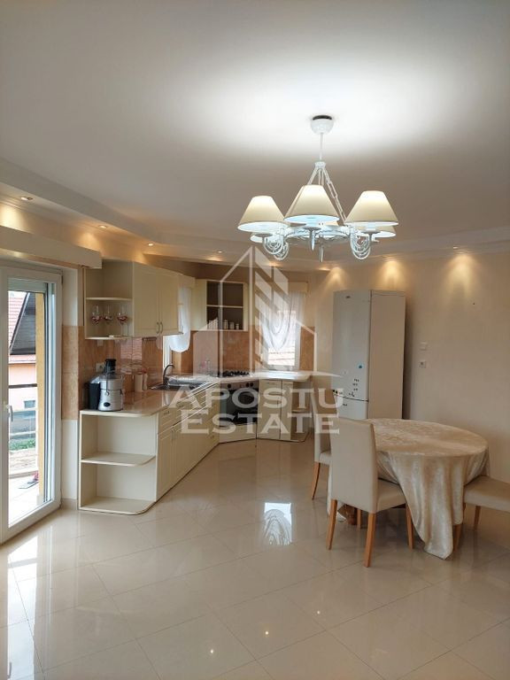 Apartament spatios cu 3 camere de inchiriat in Ghiroda