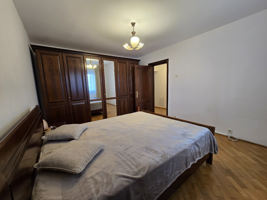 MMihail Sebastian-3c dec, 86mp,et 3, 2 bai, bloc 1986,reabilitat