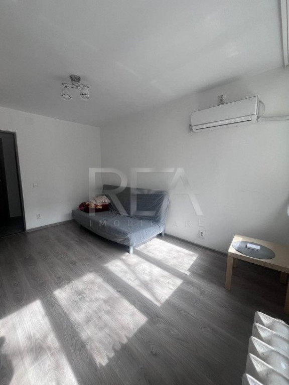 2 camere - Colentina - decomandat - 2/10 - renovat - anvelop