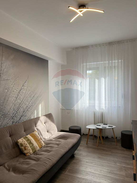 Apartament 2 camere de inchiriat zona centrala,Arad