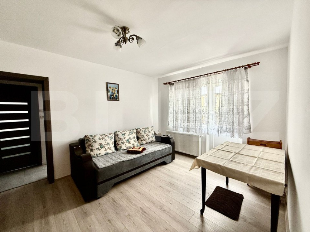 Apartament de inchiriat cu 2 camere, 56 mp, zona Cetate