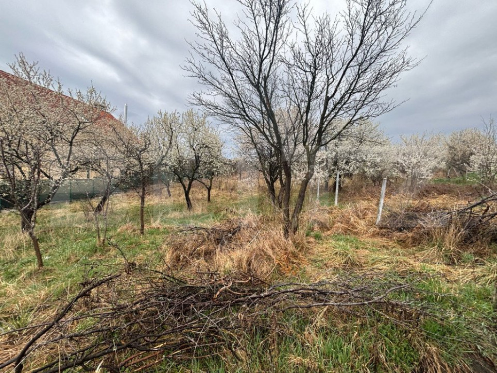 Teren intravilan de vanzare, 1.200mp, zona Porolisum