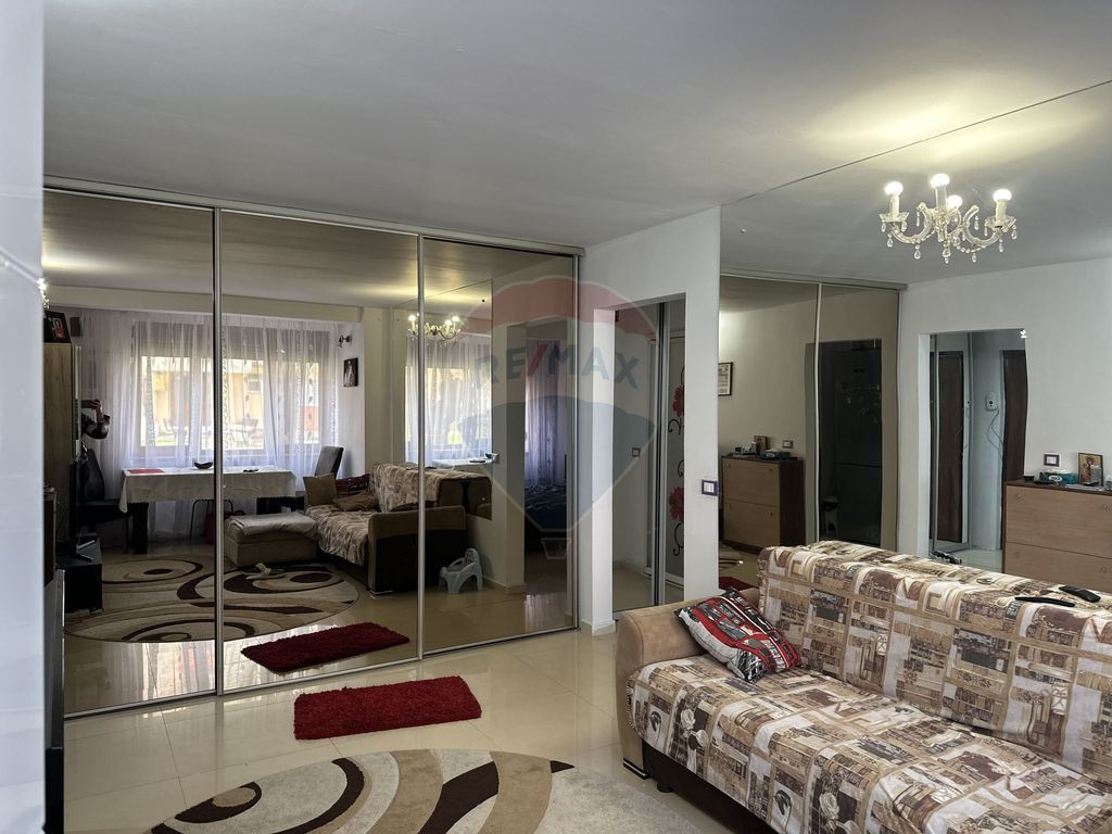 Apartament cu 2 camere de vânzare în zona Darmanesti