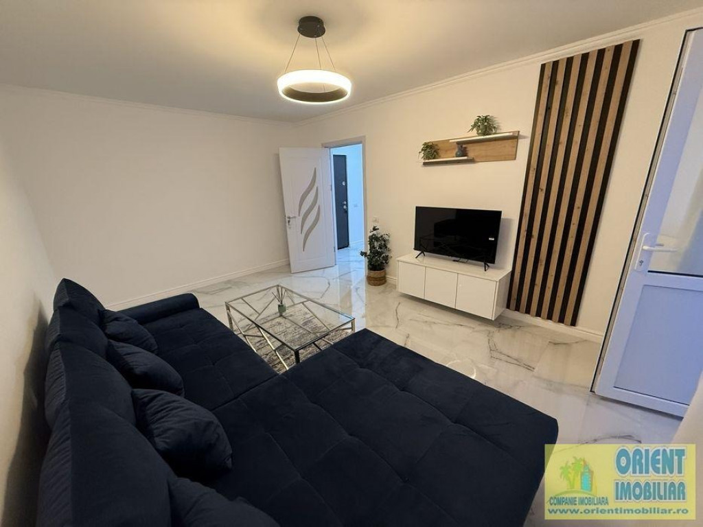 Tomis Nord, Boema, decomandat, 2 camere, mobilat, gaze