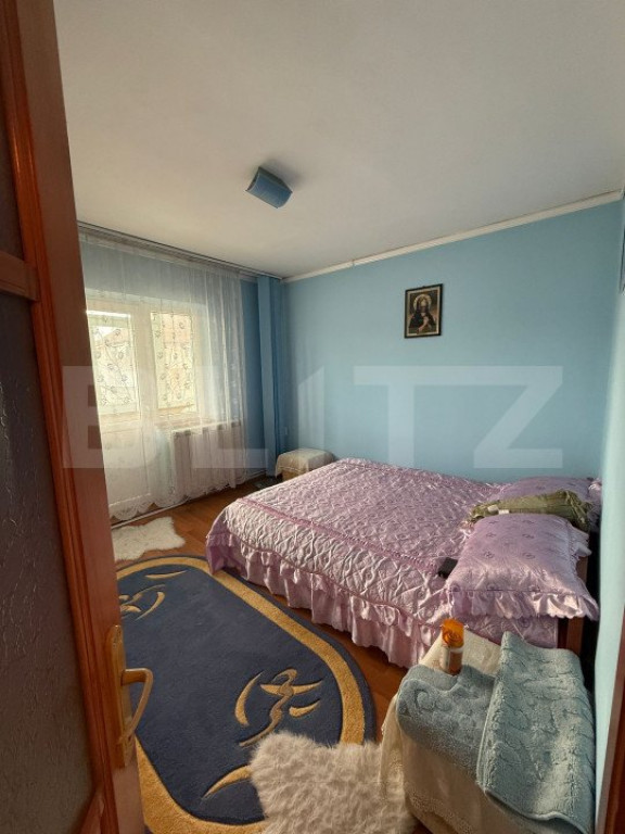 Apartament cu 3 camere, decomandat, 68 mp, cartier Obcini