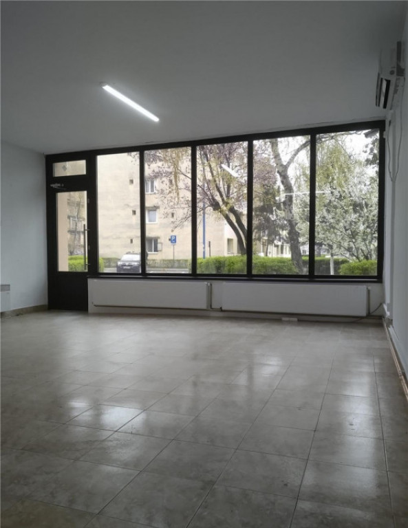 Spatiu comercial 75 MP, PARTER, RACADAU