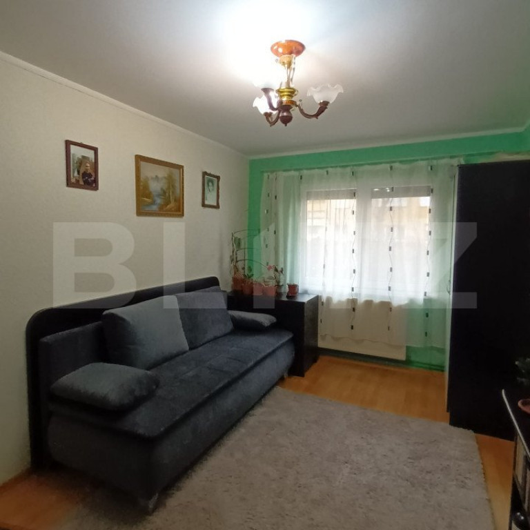 Apartament de vanzare, 2 camere, 40 mp utili, zona Micro 15