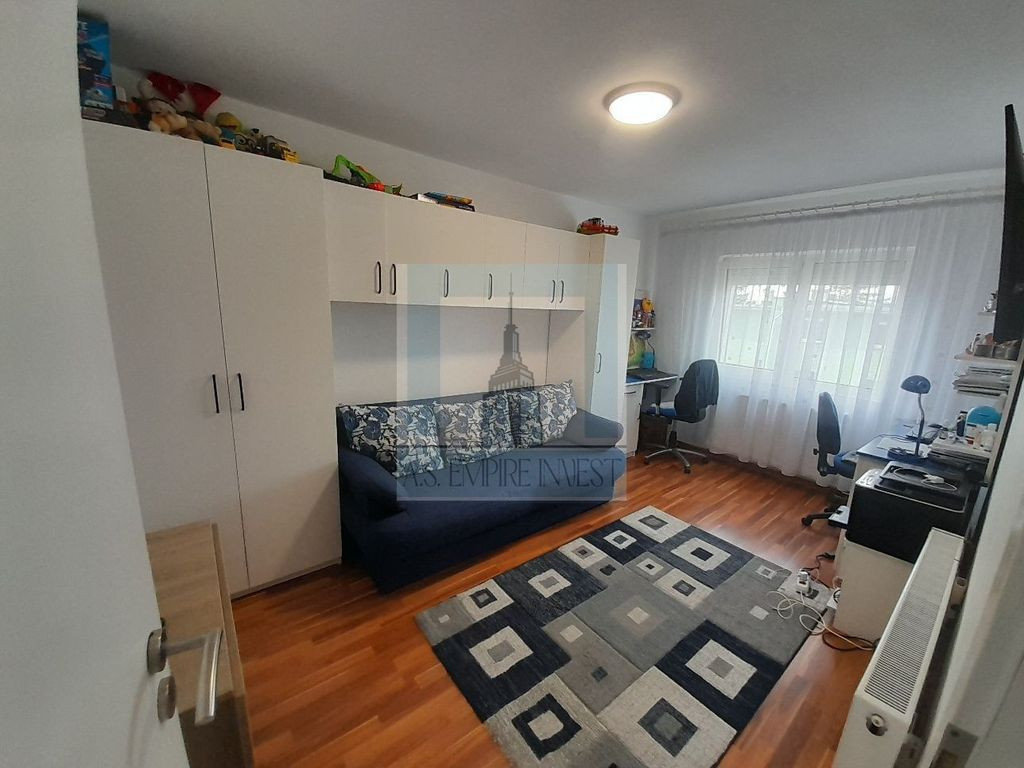Apartament 2 camere decomandat - zona Stupini