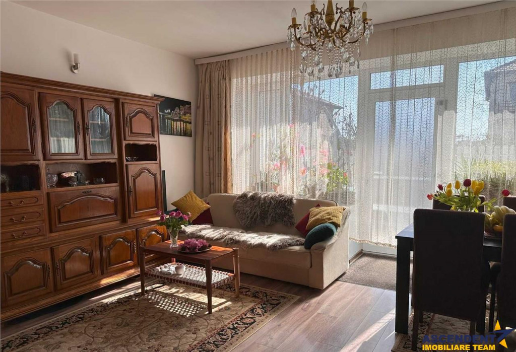 Casa eleganta cu vedere spre Poiana Brasov, Ghimbav, Brasov