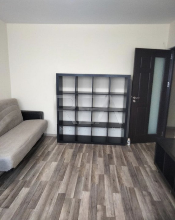 2 camere 2/4, anvelopat, bloc Tip P, Drumul Taberei-Favorit.