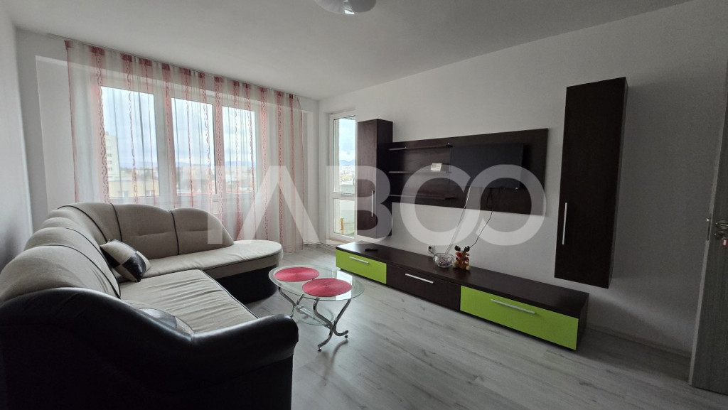 Apartament 3 camere etaj intermediar de vanzare zona Tractor