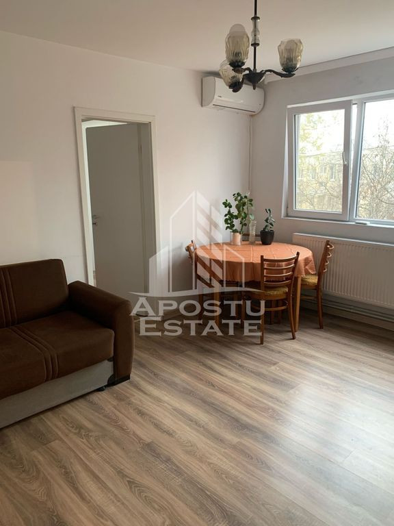 Apartament cu 2 camere, centrala proprie, zona Spitalul J...