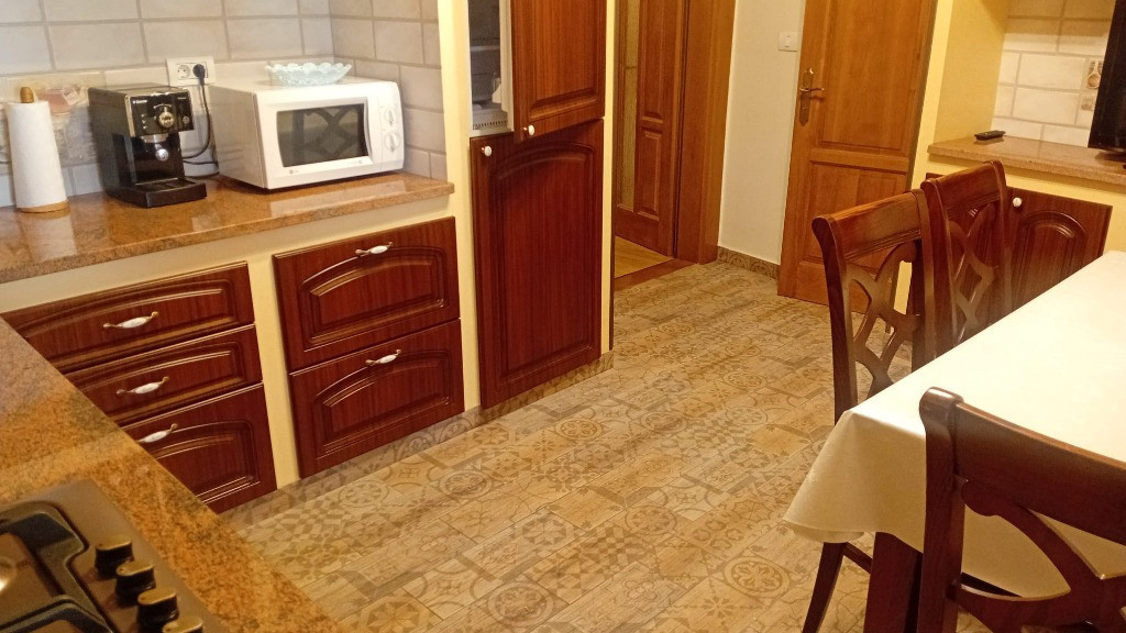 Apartament 2 camere la casa zona centrala