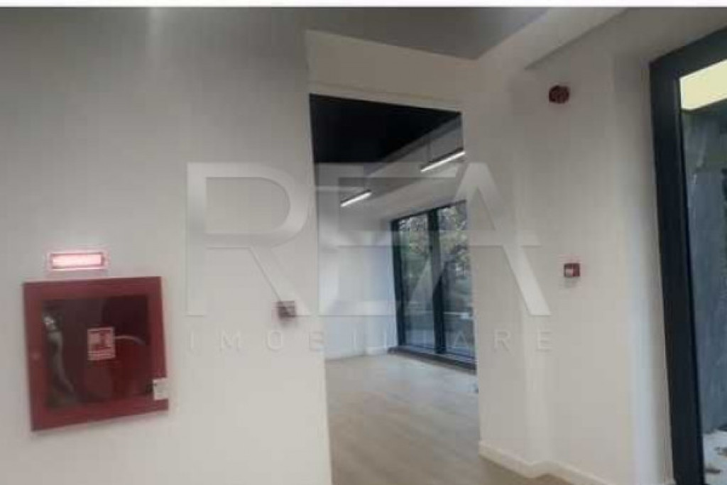 Spatiu Comercial | Complex Rezidential | Nemobilat | Finisat