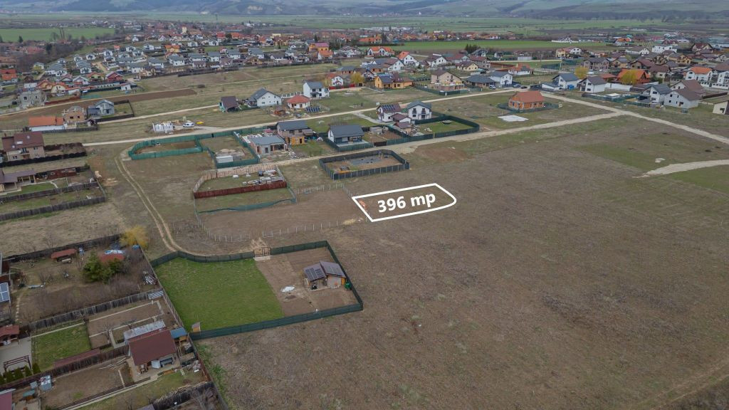 Loc de casă cu suprafața de 396 mp în Bod