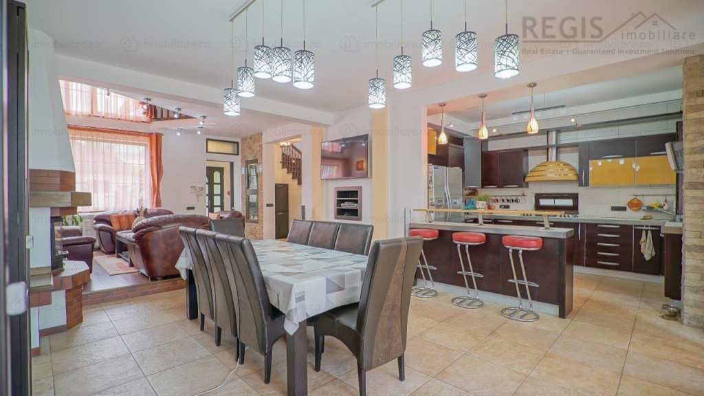 Casa Individuala cu Curte Zona Florilor