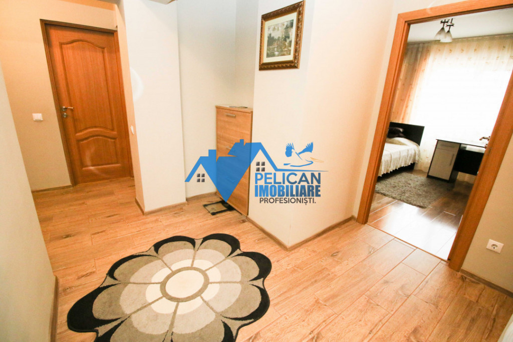 Pelican, 3 camere, decomandat, etaj 3 renovat modern