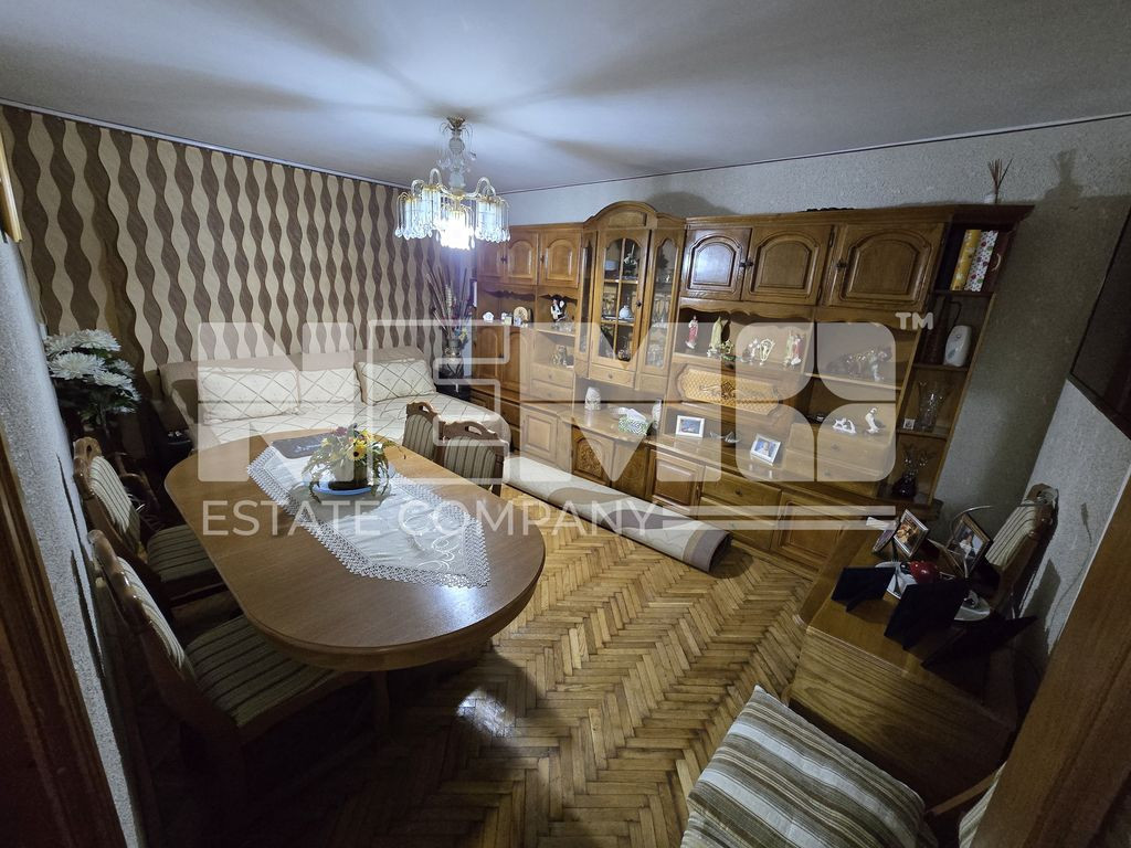 Apartament spațios cu 3 camere | Rădăuți