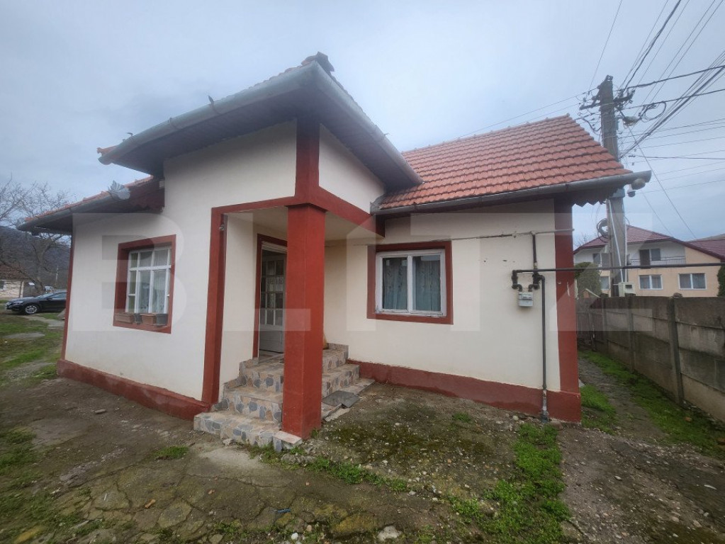 Casa individuala cu 2 camere, 73 mp, zona Sard