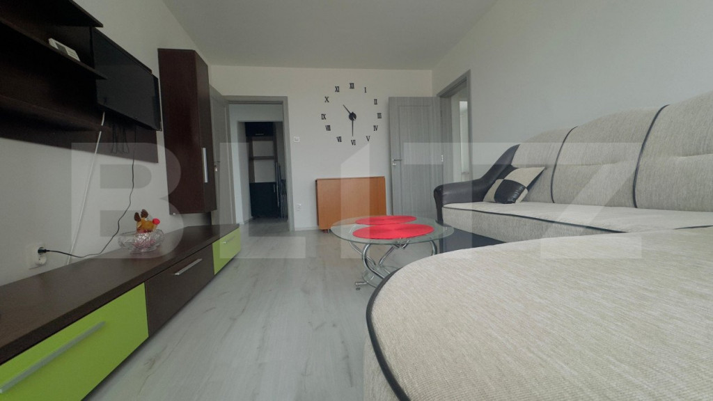 Apartament cu 3 camere, circular, 70 mp, zona Grivitei