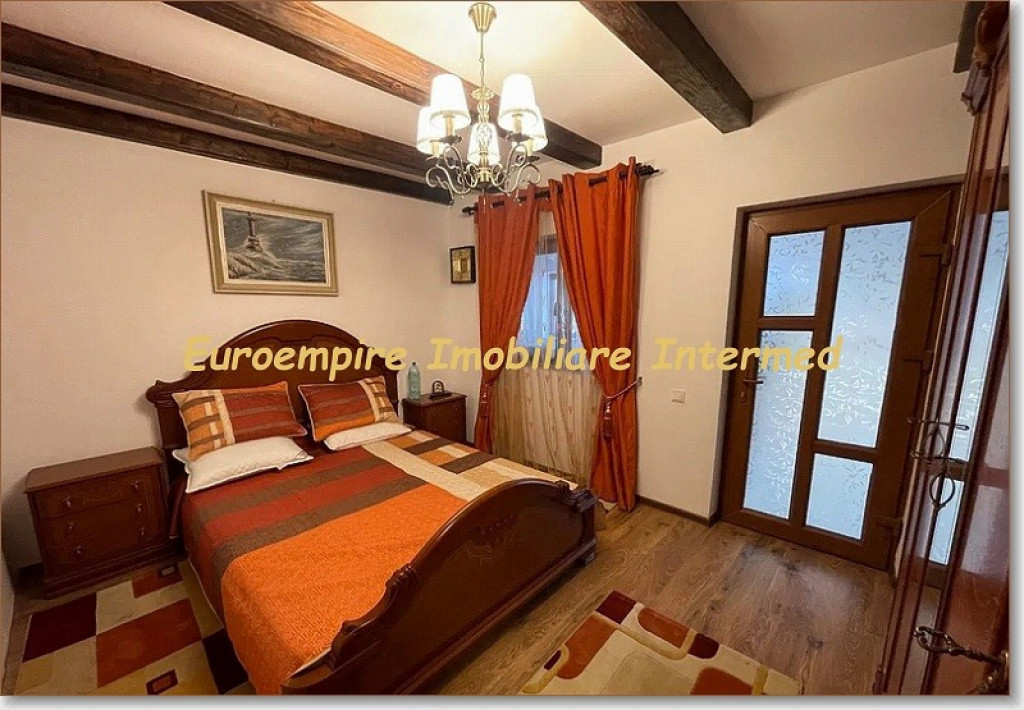 De inchiriat casa zona Bratianu Constanta