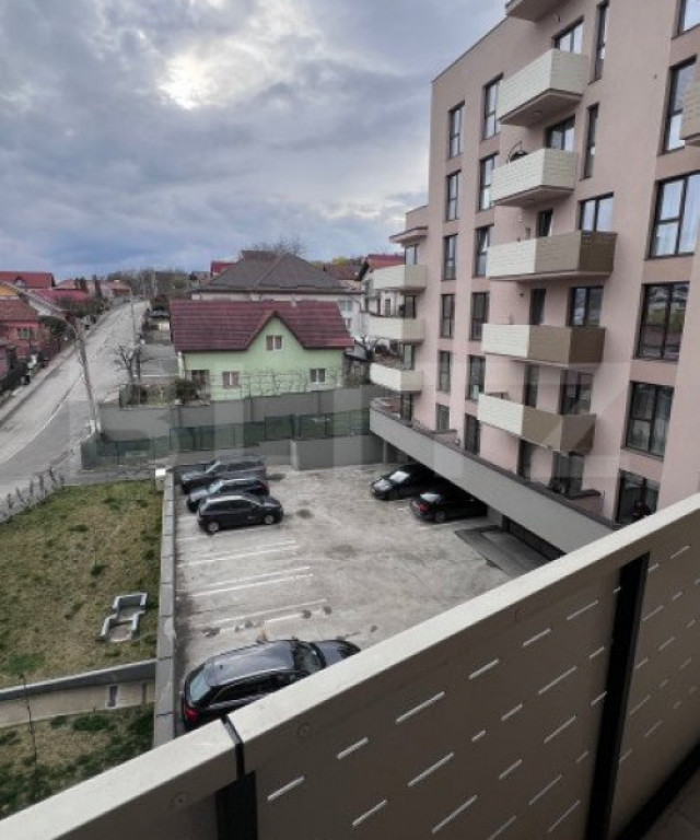 Apartament modern cu 4 camere, 92 mp, zona Rivus