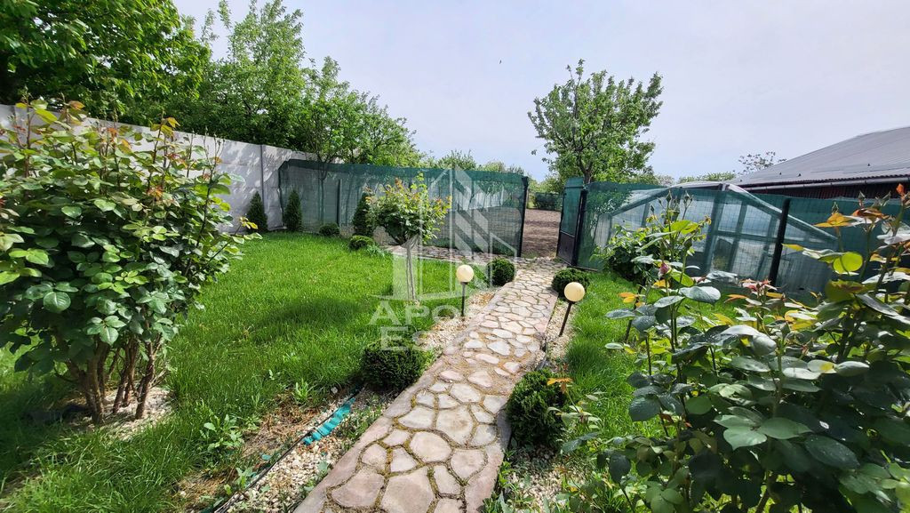 Casa individuala,130 mp utili si teren 762 mp,Mosnita Noua,