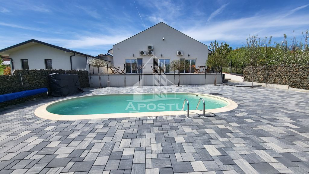 Casa individuala,cu piscina si teren generos,Giarmata