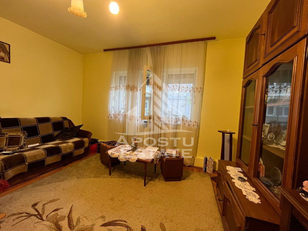 Apartament cu 2 camere, cu garaj si boxa,situat in zona D...