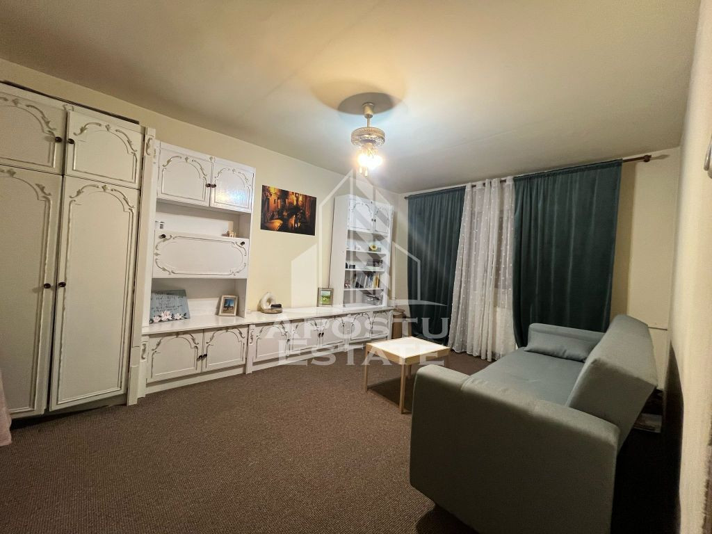 Apartament cu 3 camere, decomandat, 2 bai, gradina 24 mp,...