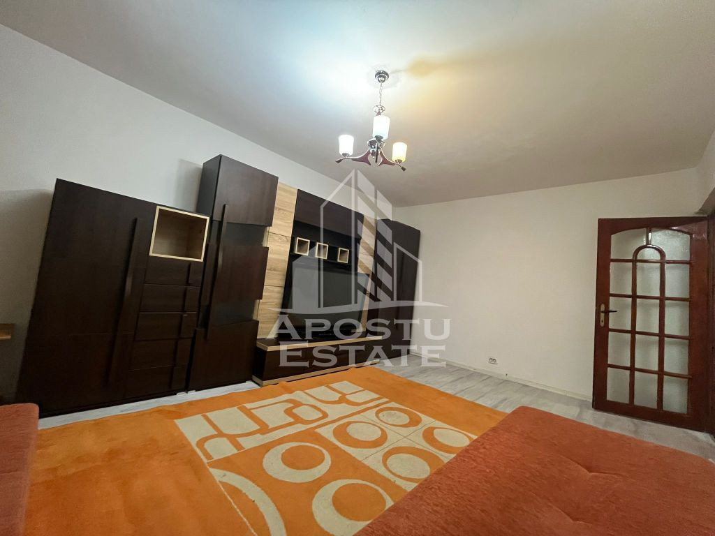 Apartament 2 camere, decomandat, zona Soarelui