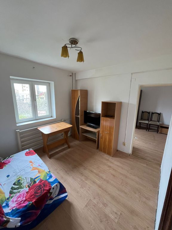 Apartament 3 camere Scoala 6