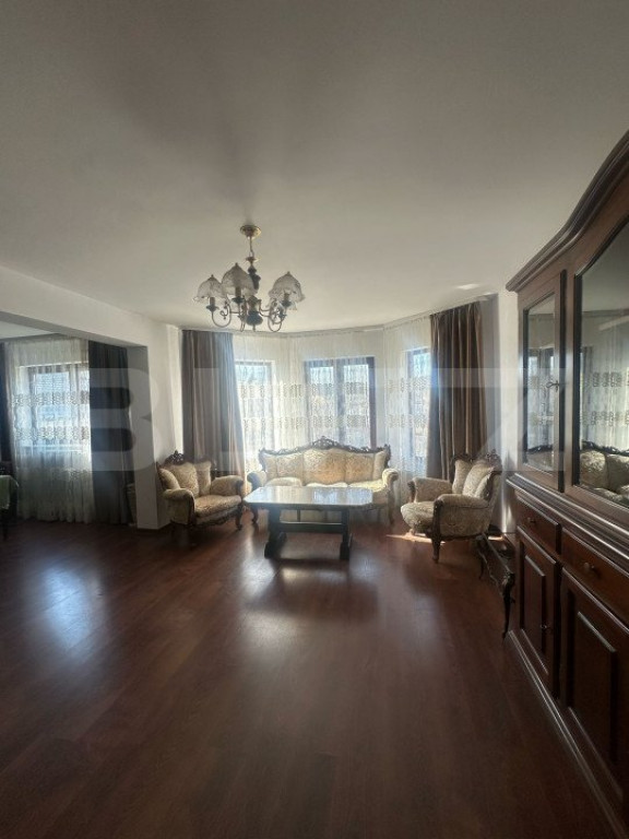 Casa 297 mp utili, zona Burdujeni