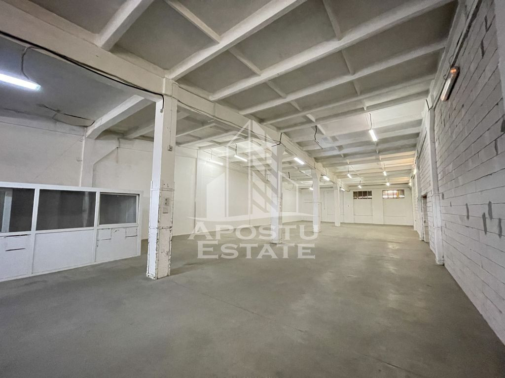 Hala de 670 mp cu birouri 57 mp, Zona Semicentrala